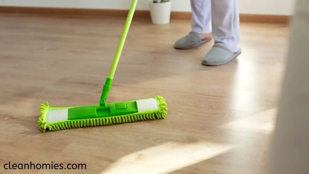 Laminate Flooring Cleaning